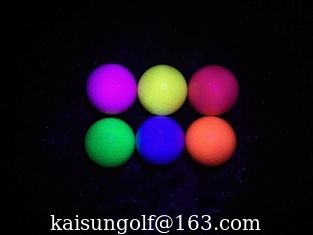 Китай шары для игры в гольф дневных шаров для игры в гольф шара для игры в гольф дневные в черном свете (зарево в ультрафиолетовом) поставщик
